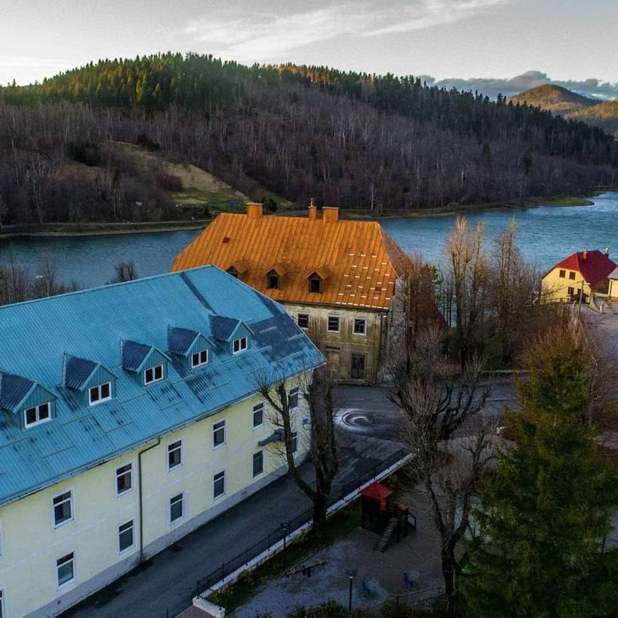 Fuzinarska Kuca Hotel Fužine Eksteriør billede