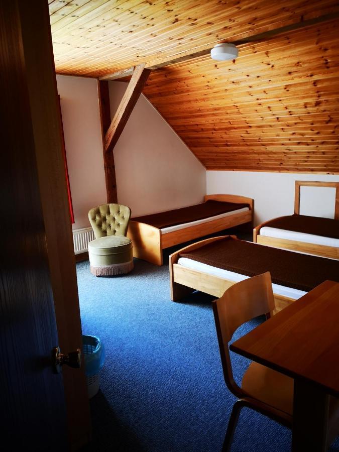Fuzinarska Kuca Hotel Fužine Eksteriør billede